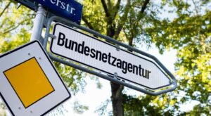 EEG-Vergütung 01. August 2025: Neue Regeln für kleine und große PV-Anlagen