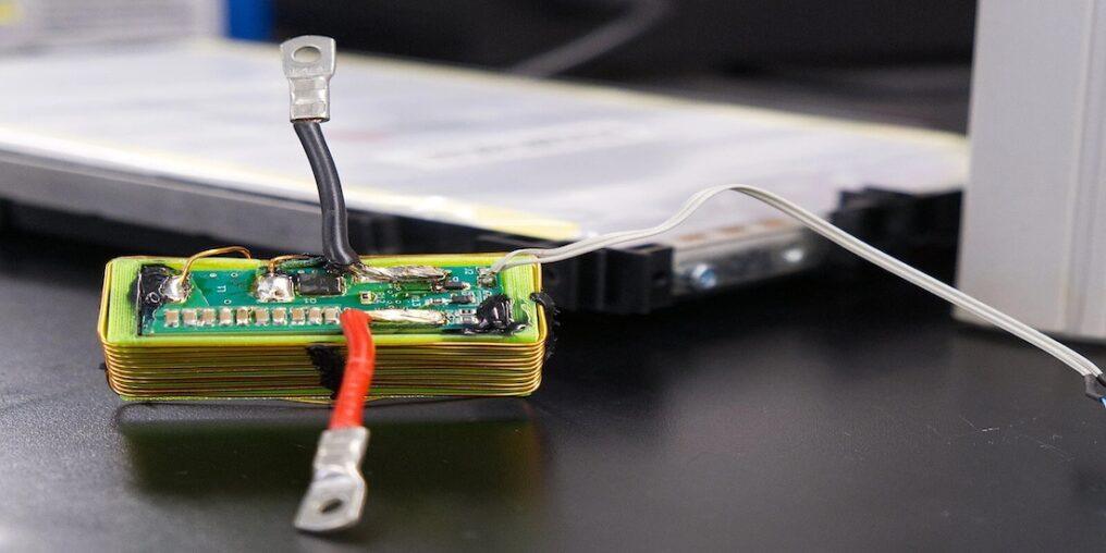 Intelligente-Batteriezellen-sollen-Risiken-frueher-erkennen